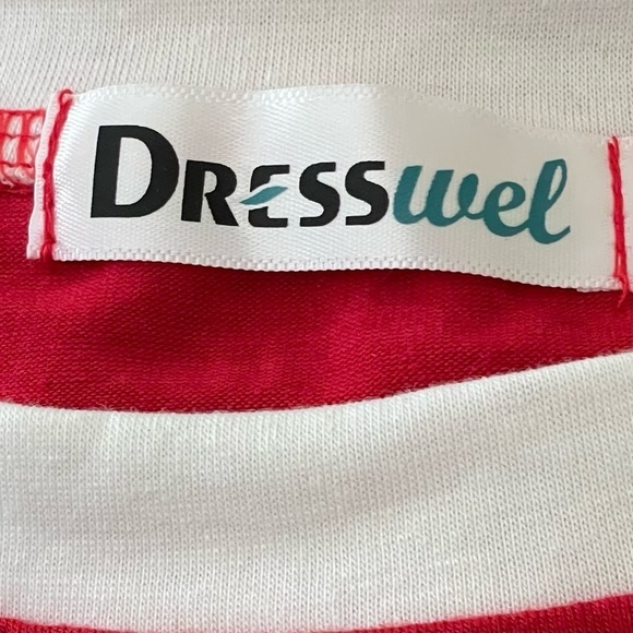 Dresswel Red Joy-Hope-Magic-Believe- Twinkle-Christmas Long Sleeve Tee - Picture 6 of 7